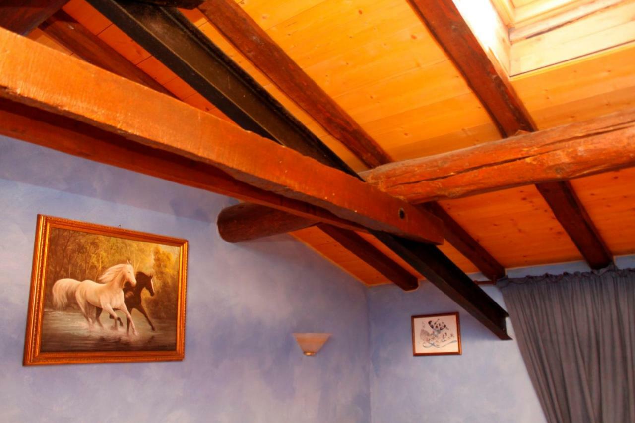 Daina Bianca Bed & Breakfast Solignano Exterior photo